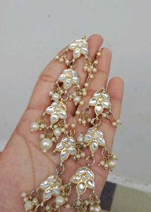 Elegant Kundan &amp; Pearl Maang Tikka