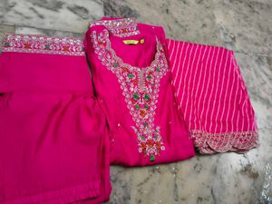 Beautiful Pink Embroidered Kurta Set