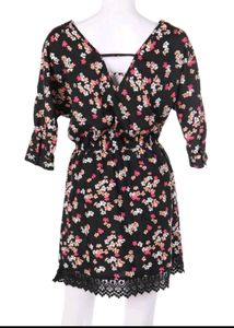 Floral Print V-Neck Dress with Lace Trim