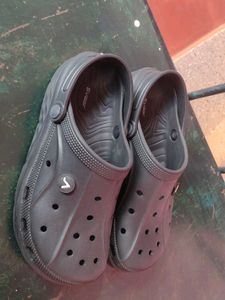 Black Clogs - Comfort Slip-Ons