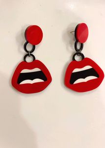 Unique Red Lips Dangle Earrings