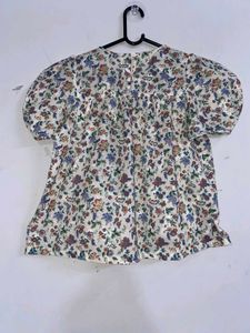 Cute Floral Puff Sleeve Top