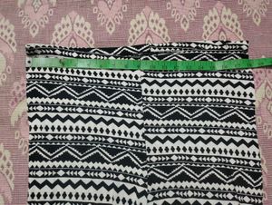 Chic Black &amp; White Ethnic Kurta Set