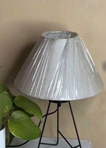 Warm Yellow Metal Solid High Quality electric lamp