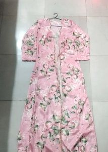 Beautiful pink 🩷 three piece 🩷✅