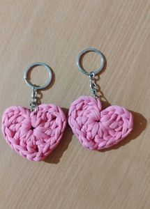 🩷2 Beautiful Handmade Pink Heart Keychain