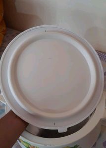 BIG SIZE INSULATED HOT POT , USED JST FOR 2 MONTHS