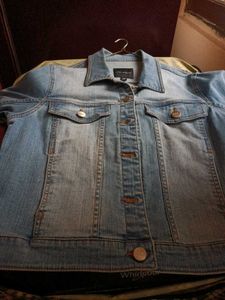 Denim Jacket For Women Bust 40, Length 20 Inch