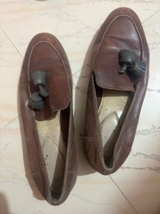 Clarks Classic Brown Leather Tassel Loafers