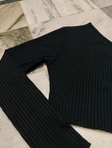 Black One-Shoulder Ribbed Crop Top