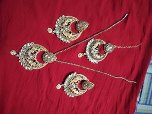 Elegant Gold Jhumka Earrings and pendent with