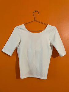 Chic White Twisted Front Top