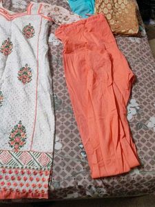 White Kurta sets with Floral Print