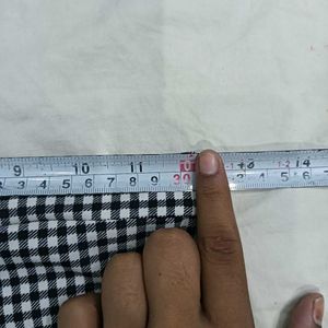 Black &amp;28,30 size 🔥White Gingham Shorts