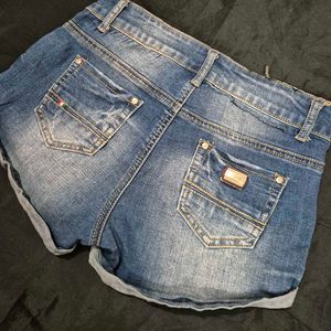 Stylish Distressed Denim Shorts y2k