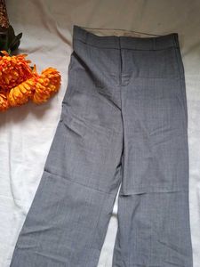 Gray Wide Leg Trousers-Mid waist