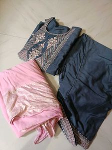 Combo Embroidered Kurta Set with Dupatta