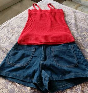 short and sleeveless top