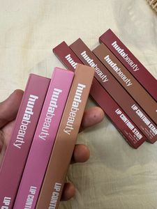 Huda Beauty Lip Contour Stain