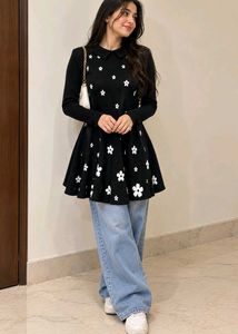 Chic Black Floral Knit Dress