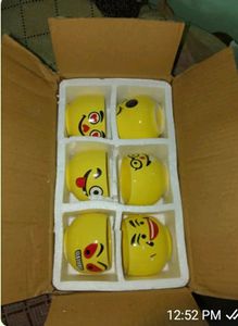 Emoji Cup Set