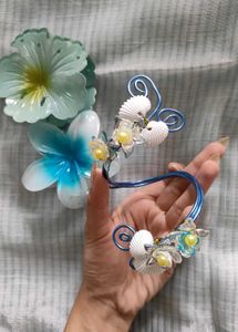 blue arm cuff🌊🩵