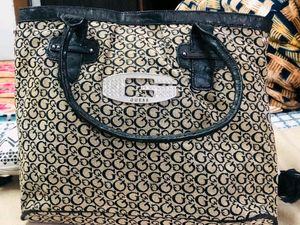Original Guess Toe Bag For Girls  In Tan Brwon  Or