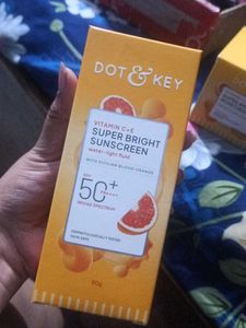 DOT &amp; KEY Vitamin C+E Super Bright