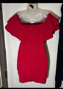Chic Red Off-Shoulder Ruffle Dress
