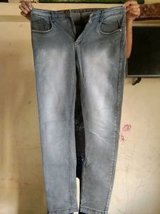 Light Wash Denim Jeans