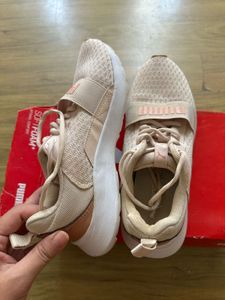 PUMA Wired metallic women’s shoe