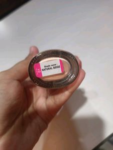 Prefix Make Up Studio Foundation