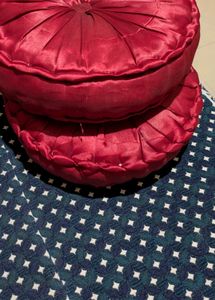 Set of 2 Round  Cushions