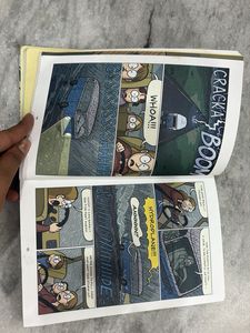 Sisters by Raina Telgemeier(comic book)