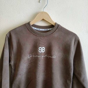Stylish Graphic Sweatshirt for Him