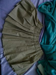 H&amp;M Pleated Beige Miniskirt