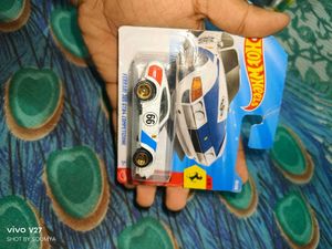 IMPORTED SHORT CARD FERRARI HOTWHEELS
