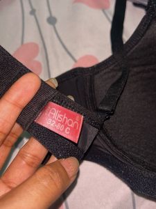 Black T-shirt Bra