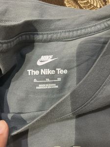 Nike Grey T-Shirt