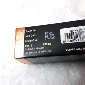 Myglamm Manish Malhotra Barely Nude Lipstick