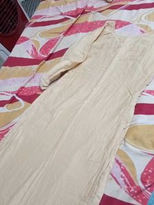 Elegant Embellished Cream Kurti
