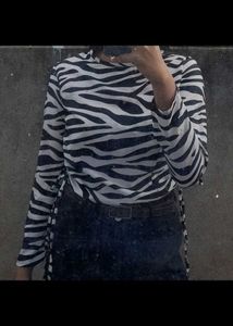 Zebra Top