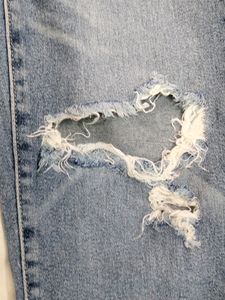 Straight Fit Jeans(Levi's, Denizen)(26)(Rugged)(Tucks Can Be Removed)