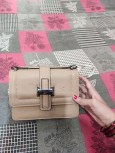 Chic Beige Crossbody Bag
