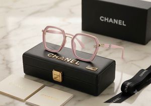 Elegant  Square-Frame Fashion Eyewear