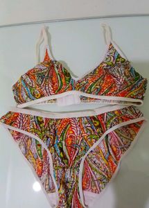 Vibrant Print Bra and Panty Set