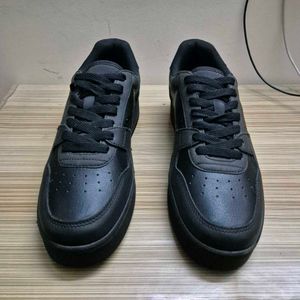 Zara Classic Black Sneakers