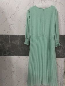 Elegant Mint Green Pleated Dress