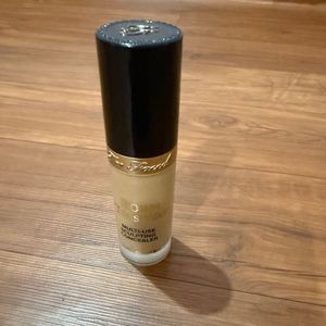 Too faced born this way concealer