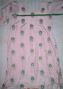 Beautiful Pink Kurta with Peacock Motifs